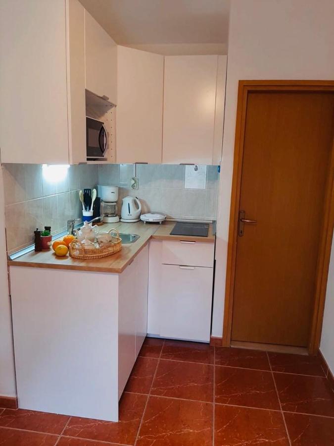 Apartments Barbaresko Lumbarda Ngoại thất bức ảnh