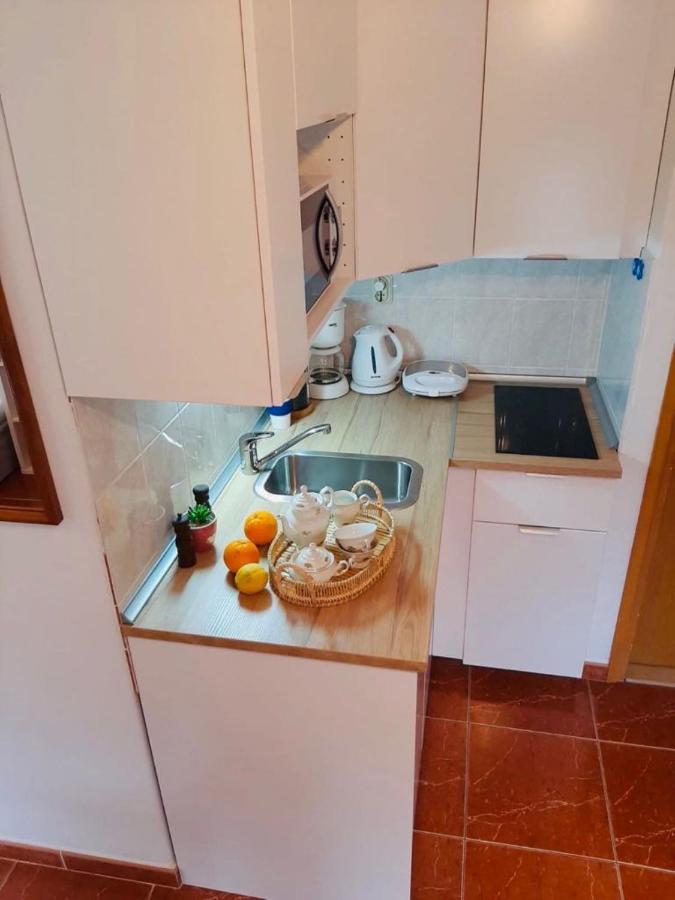 Apartments Barbaresko Lumbarda Ngoại thất bức ảnh
