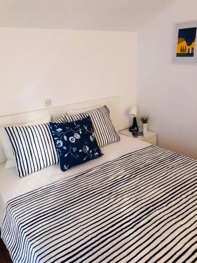 Apartments Barbaresko Lumbarda Ngoại thất bức ảnh