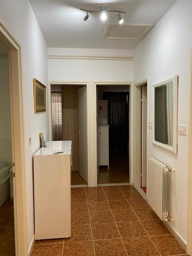 Apartments Barbaresko Lumbarda Ngoại thất bức ảnh