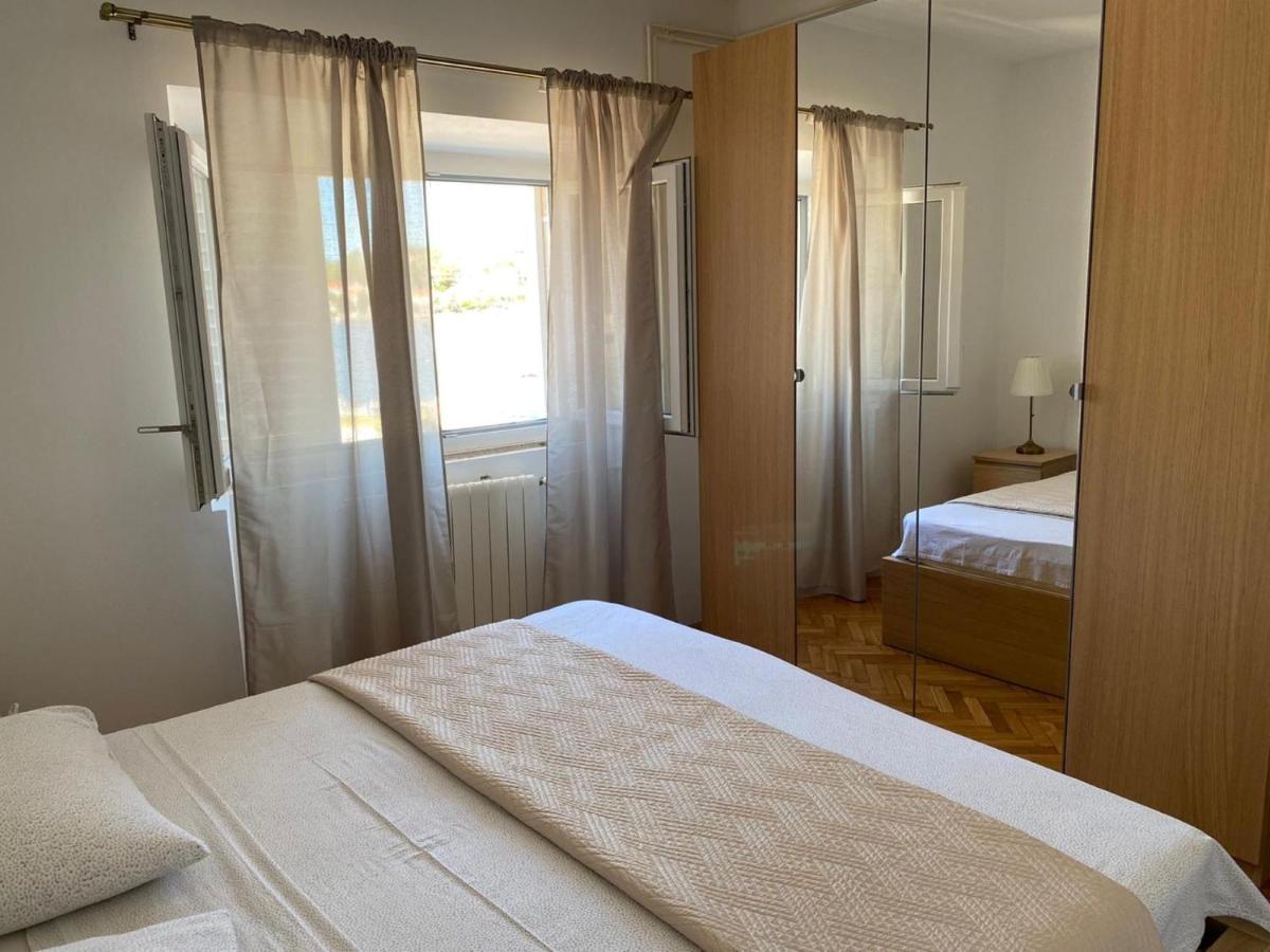Apartments Barbaresko Lumbarda Ngoại thất bức ảnh