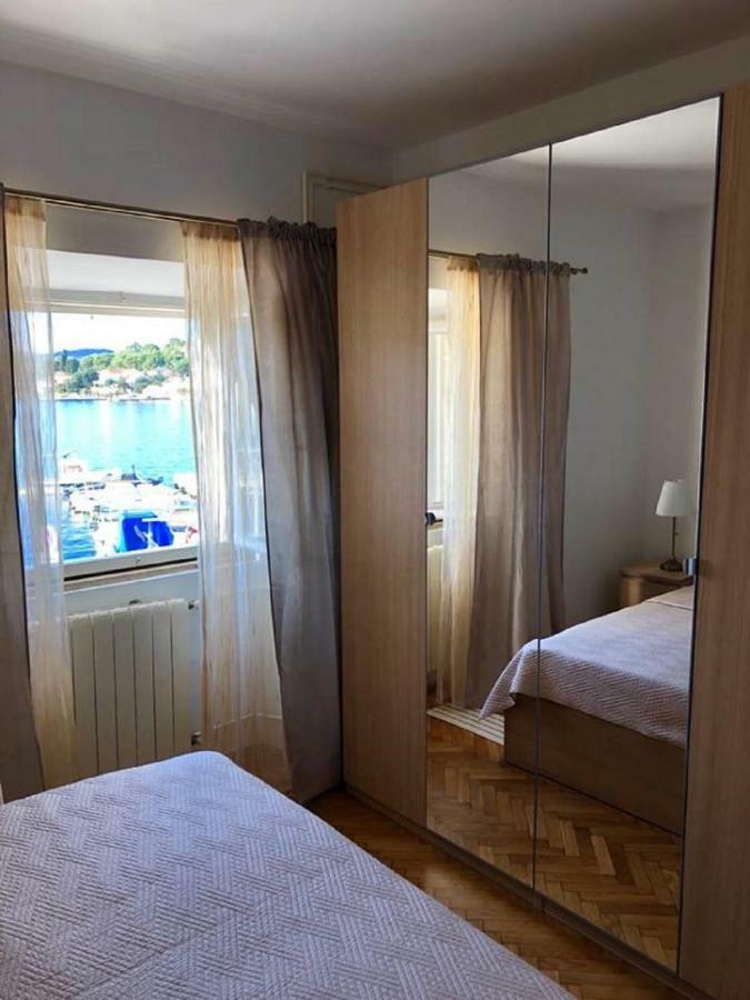 Apartments Barbaresko Lumbarda Ngoại thất bức ảnh